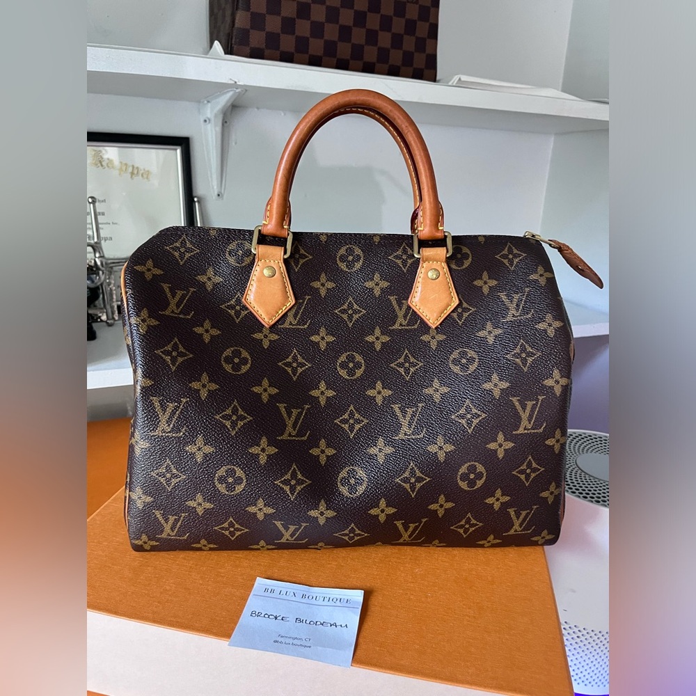 Authentic Louis Vuitton Speedy 30 Monogram - Timeless & Iconic